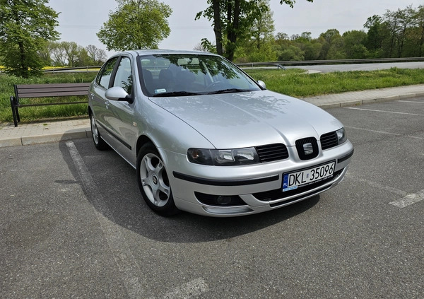 Seat Toledo cena 8999 przebieg: 292000, rok produkcji 2004 z Brusy małe 154